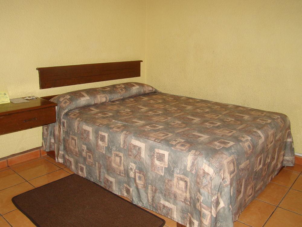 Hotel Estefania Morelia Luaran gambar